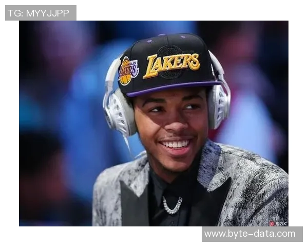 布兰登英格拉姆：从天赋新星到NBA全明星的成长之路