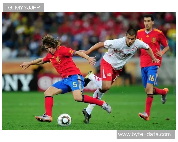 意大利与巴拉圭上半场精彩对决回顾与分析