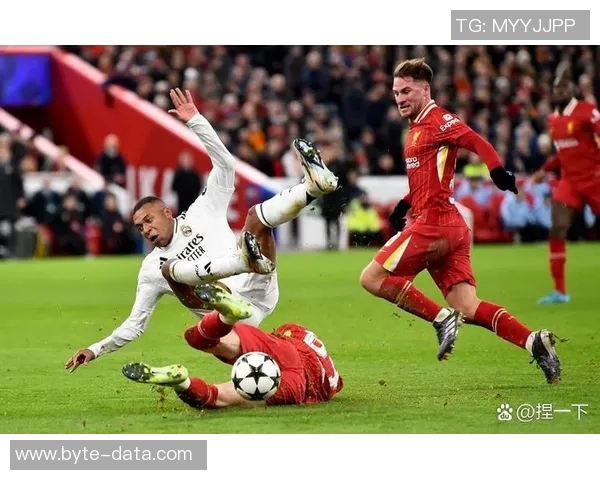 皇马与拜仁巅峰对决精彩比赛视频回顾与分析 皇马与拜仁巅峰对决精彩比赛视频回顾与分析