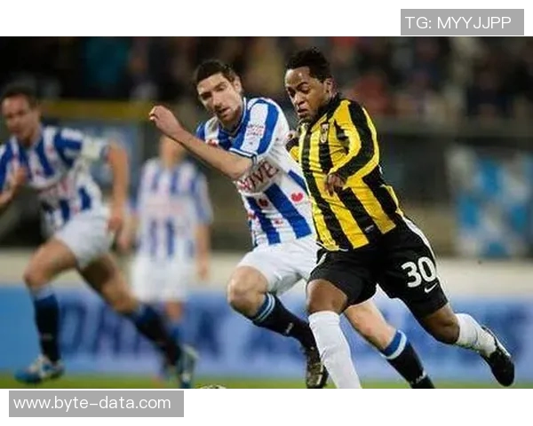 雷体育迎战桑托斯全力争胜期待精彩对决展现足球魅力与激情