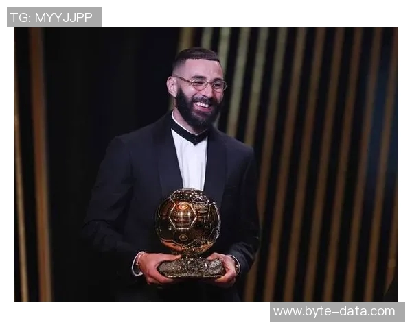 本泽马：从足球天才到传奇射手的辉煌旅程与影响力分析