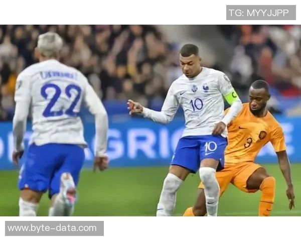 法国与爱尔兰上半场精彩对决分析及战术探讨